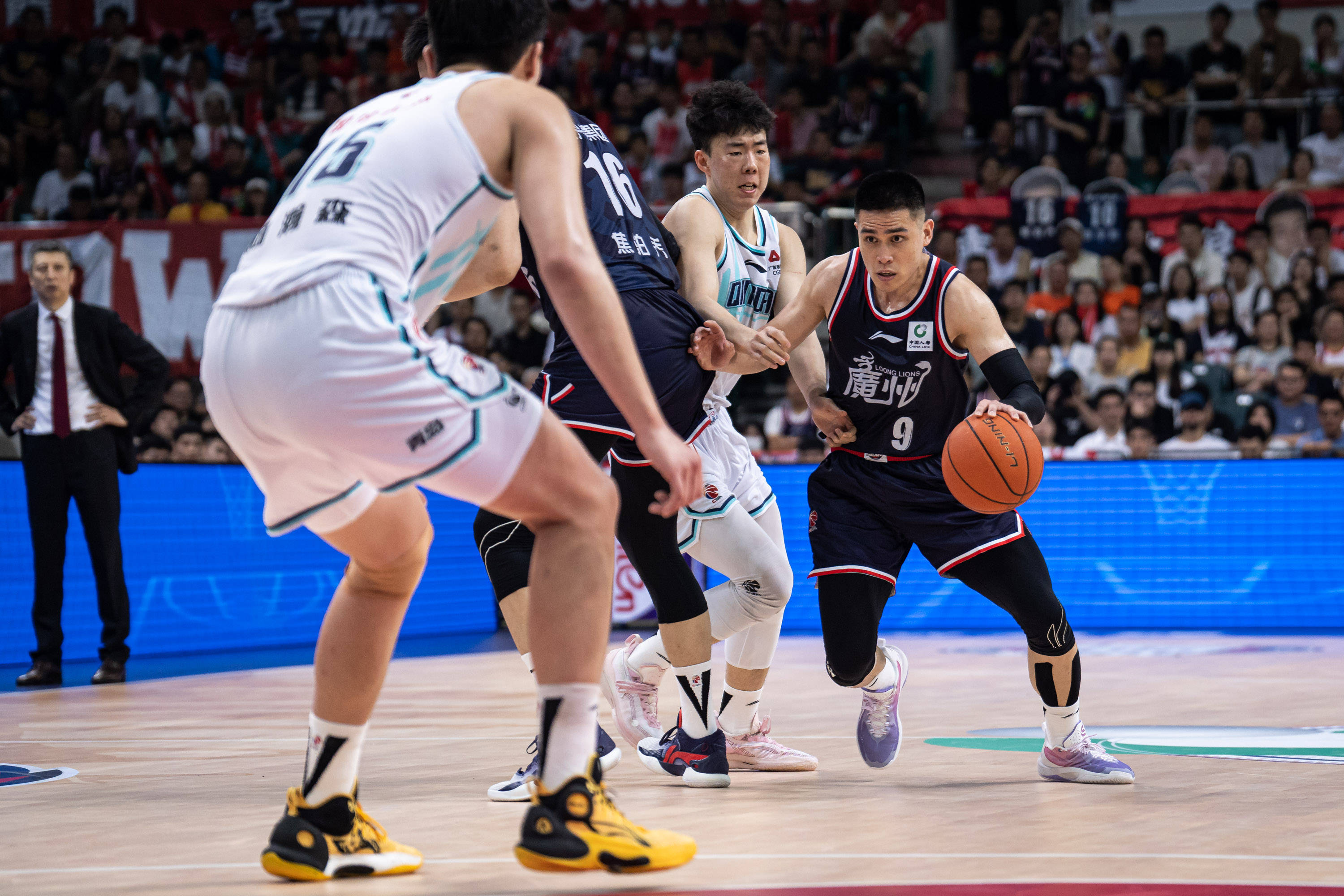 球中获得成 球中获得成